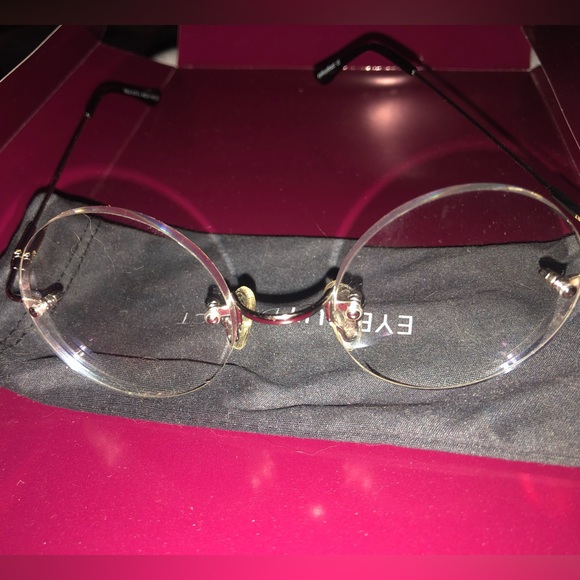 🆕 Glass 100% rimless frame from (Eyebuy Direct) with pouch cleaning cloth - Picture 2 of 8